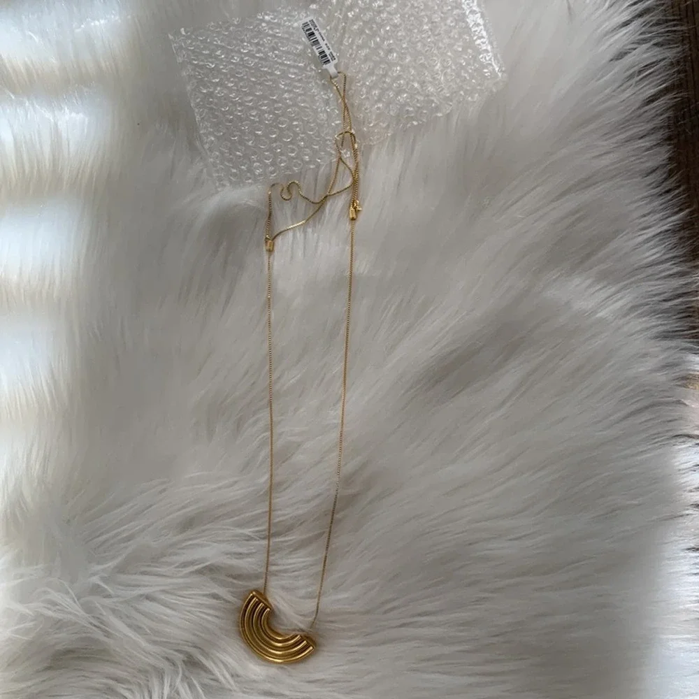NWT Madewell Gold Archer Pendant Necklace - Picture 5 of 6